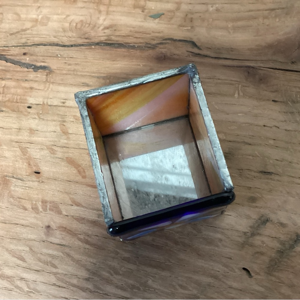 🔵 Beautiful Stained Glass & Lead Handcrafted Votive or Tea Light Candle Holder - Picture 7 of 12